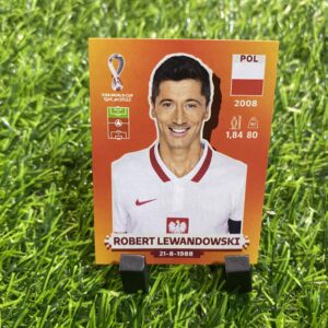 LARANJA: Figurinha do Lewandowski (POL16)- Álbum Copa do Mundo 2022 (Made in Italy)
