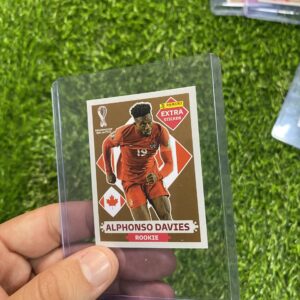 Sticker EXTRA Bronze: Figurinha do Alphonso Davies- Álbum Copa do Mundo 2022