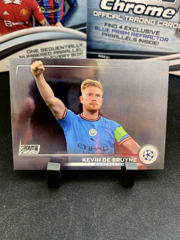 KEVIN DE BRUYNE >> BASE (N.74)- Stadium Club Chrome 2022/23