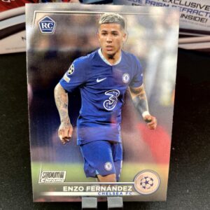 ENZO FERNÁNDEZ >> BASE (N.83)- Stadium Club Chrome 2022/23